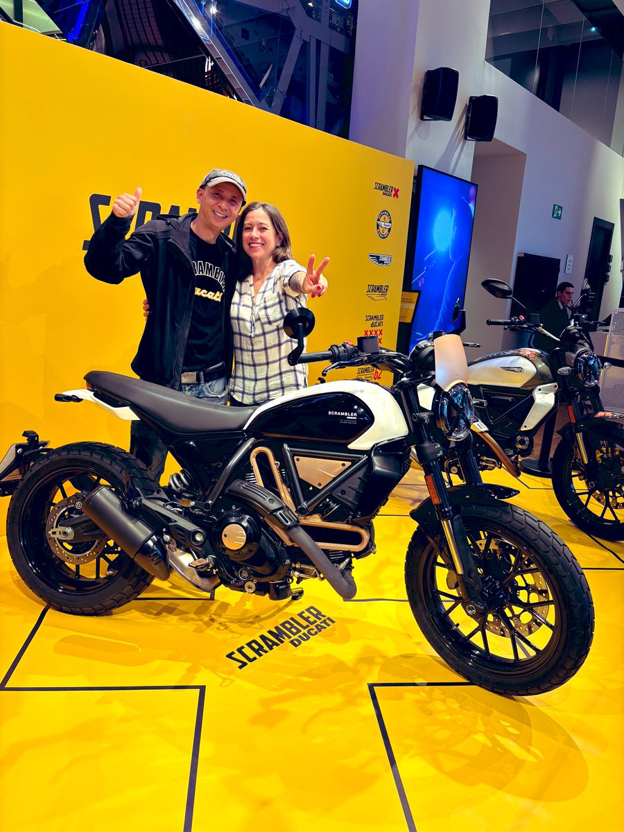 lucducatibcn's tweet photo. @scramblerducati @ducatiesp @ducatibarcelona @docbarcelona @AliciaSornosa en #casaseat #rizoma https://t.co/QFtD6VO6rM