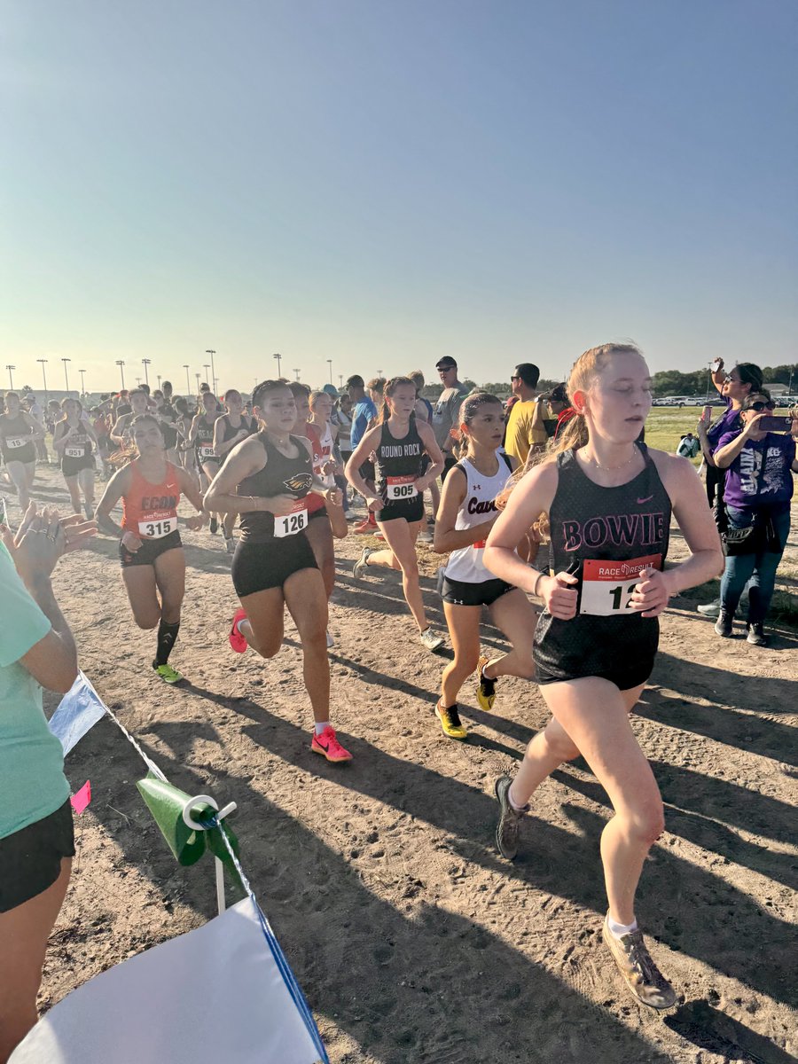 🏃‍♀️💪 Huge congratulations to the Hanna Eagles Girls Cross Country team! 🦅
Wishing you all the best as you compete in Corpus Christi at the 6A Regional Meet!
Your hard work, dedication, and team spirit make us proud. Go Eagles! 💛💙 #HannaEagles #XC #Regionals #EaglePride