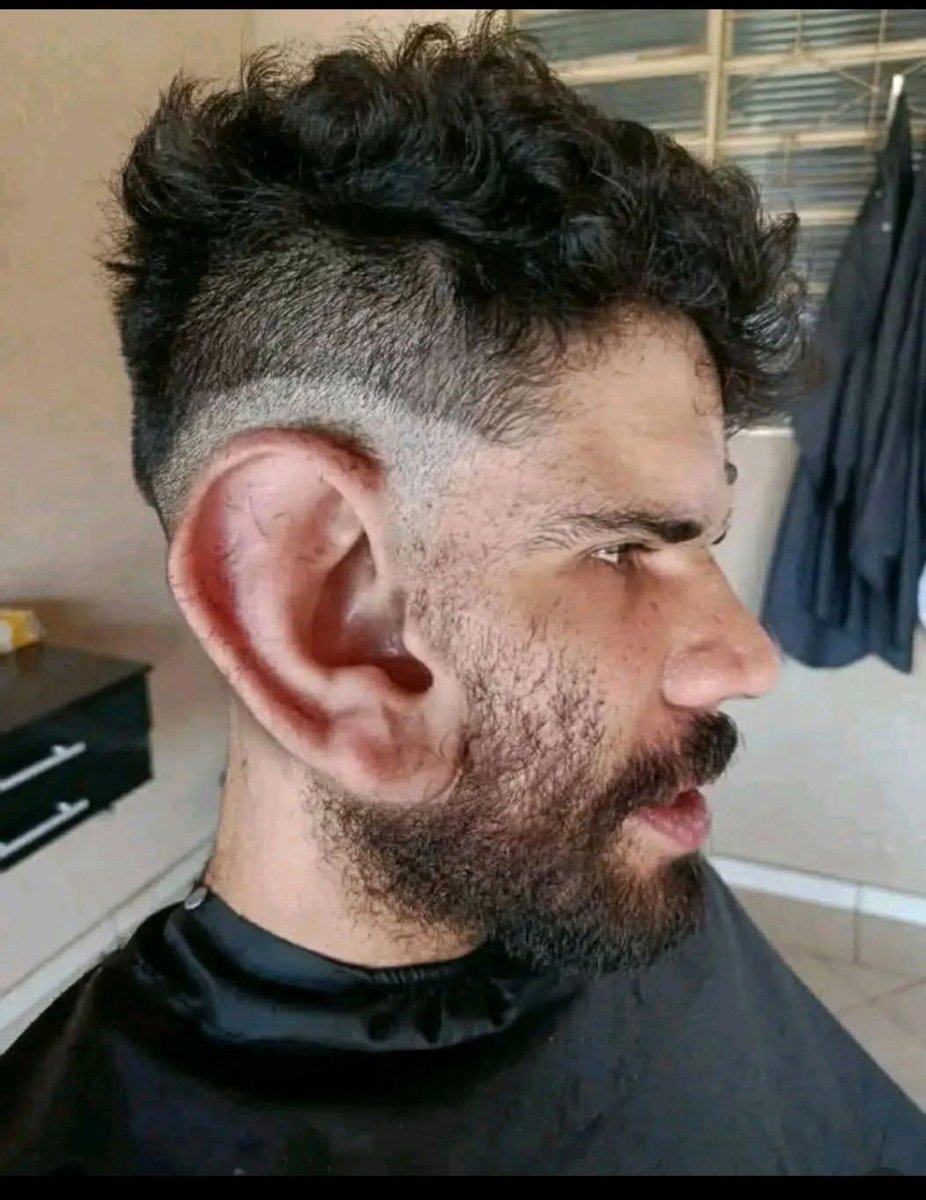 لو تكلم نفسك عنده

يسمعك 😂😂😂😂