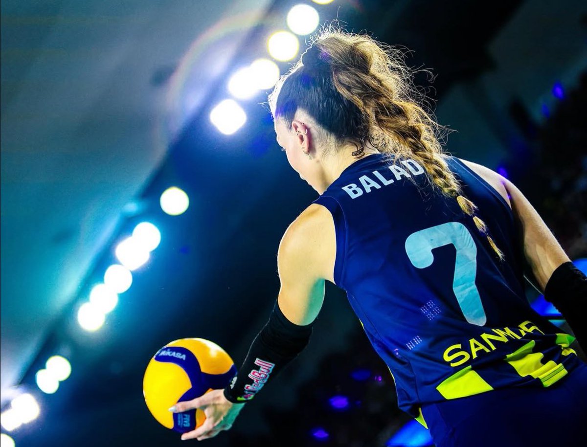 OlimpikFener_'s tweet image. Fenerbahçe Medicana Kadın Voleybol Takımı sporcularımızdan Hande Baladın’ın Instagram paylaşımı.
“✨”
#SarıMelekler