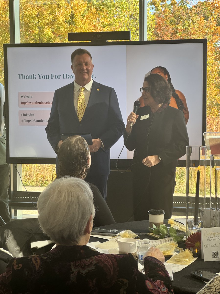 RepWoolford's tweet image. Yesterday, I had the opportunity to recognize Women Leaders from our county at the 1st Annual Livingston ATHENA Awards. Thank you for the impact you've had on our community and for all of your hard work!

#Michigan #staterepresentative