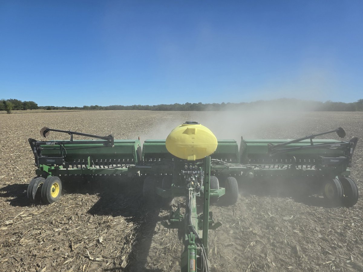 DanielEEdmonds's tweet image. Winter wheat seeding has commenced. @WestBredWheat WB2545, a soft red variety, is going in the ground here in east central Oklahoma.