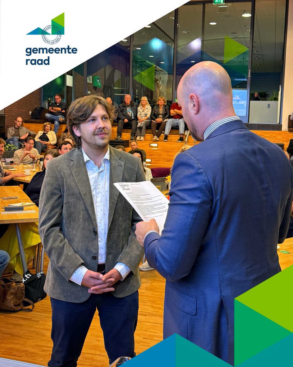 Zojuist is burgerraadslid Sjoerd Cox (Perspectief) beëdigd door burgemeester Ryan Palmen.