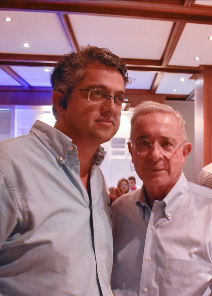 Colombia se restablece. <a href="/AlvaroUribeVel/">Álvaro Uribe Vélez</a> #inocente 
¡2026 empieza un nuevo comienzo!