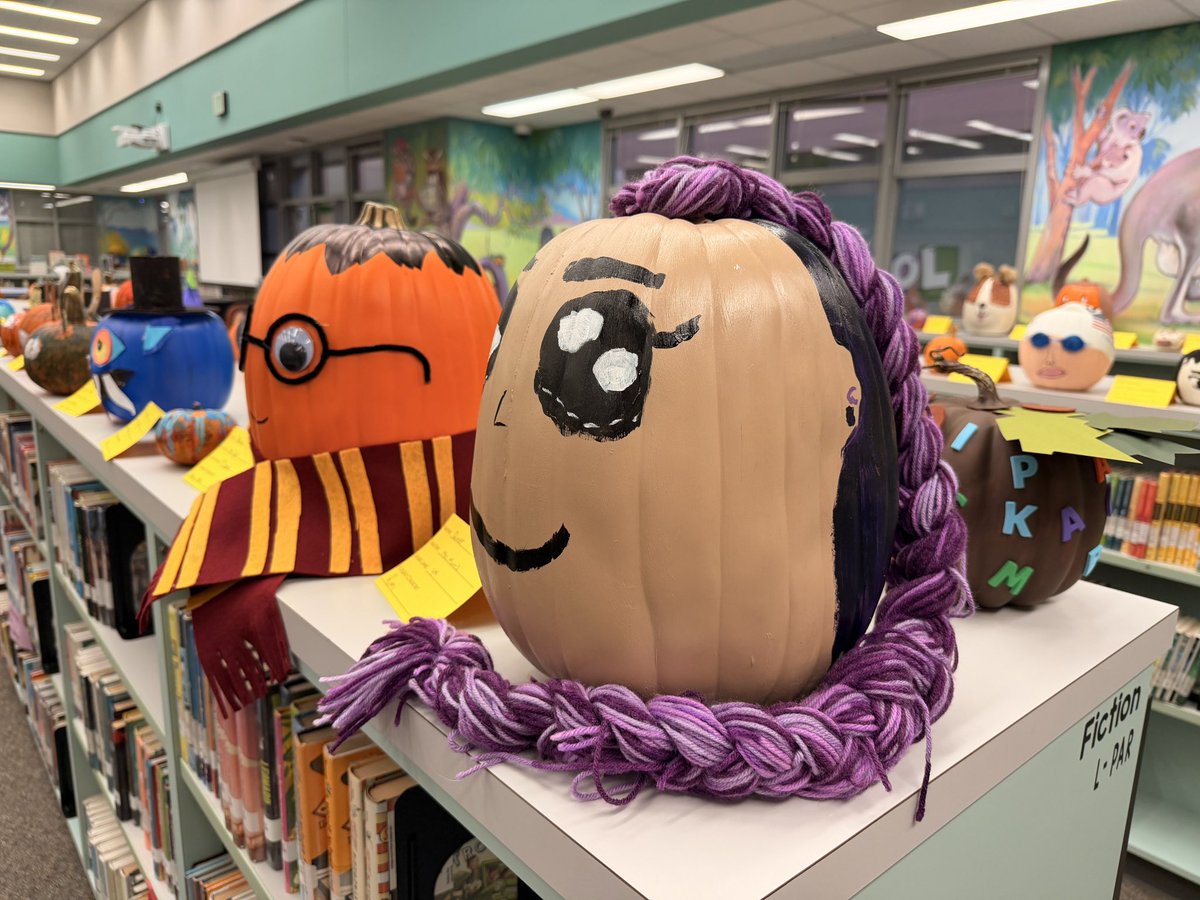 Book Character Pumpkins have arrived in our library! 🎃📚

#OKEkoalas
@KatyISD
