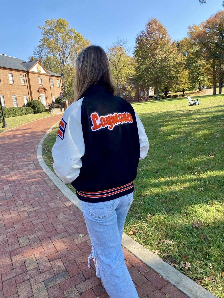 2028Laymance's tweet image. Great unofficial visit at King University today!! Thank you to Coach Z and Coach Payne for the invite! Missed seeing Coach Payne but I look forward to seeing her soon! Can’t wait to get back on the stunning campus! 🥎💙❤️
#hUmanfirst #SoundTheSiren  

#2028recruit #LHP…