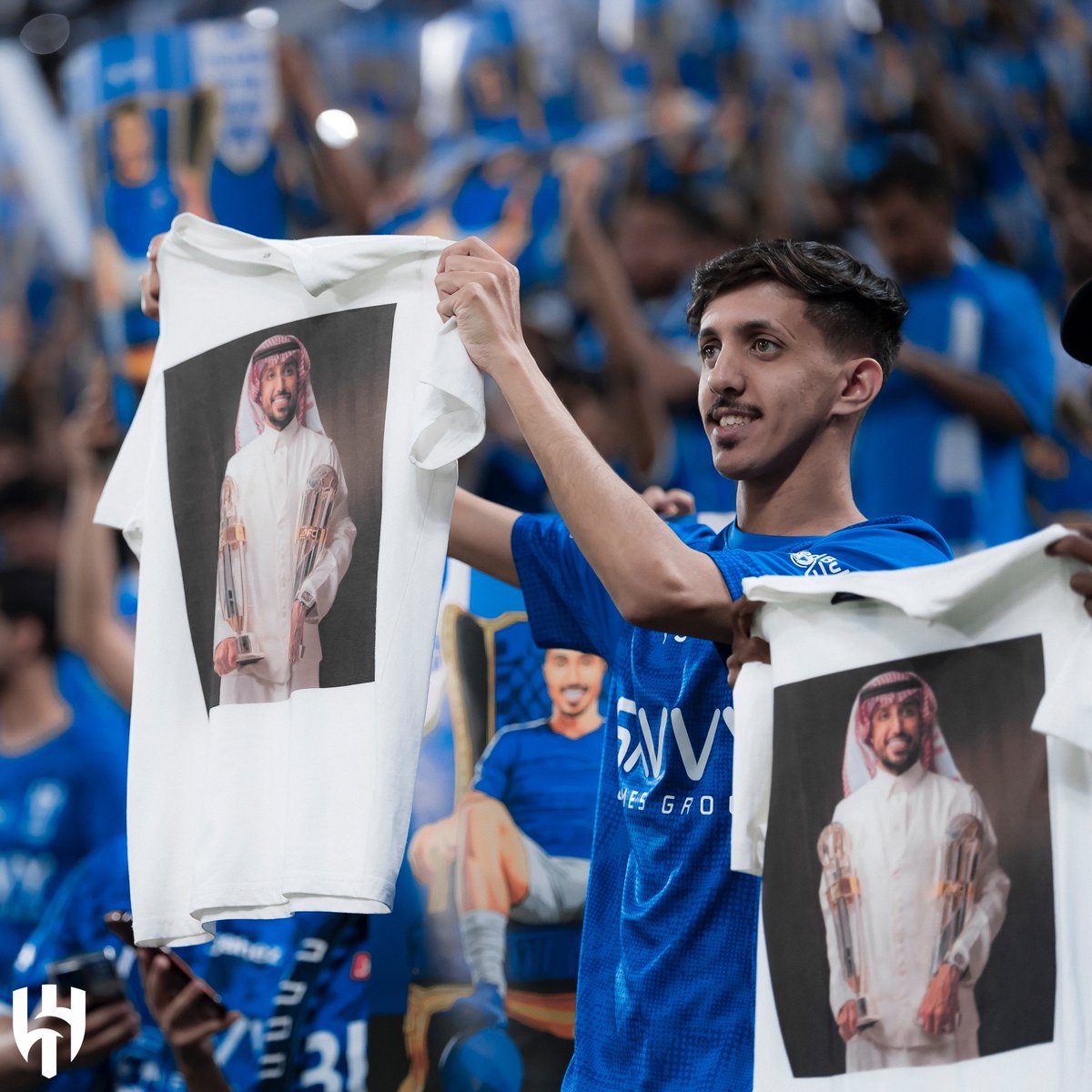 القوة الزرقاء tweet media