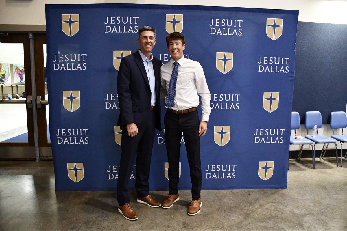Jesuit Dallas Alumni tweet media