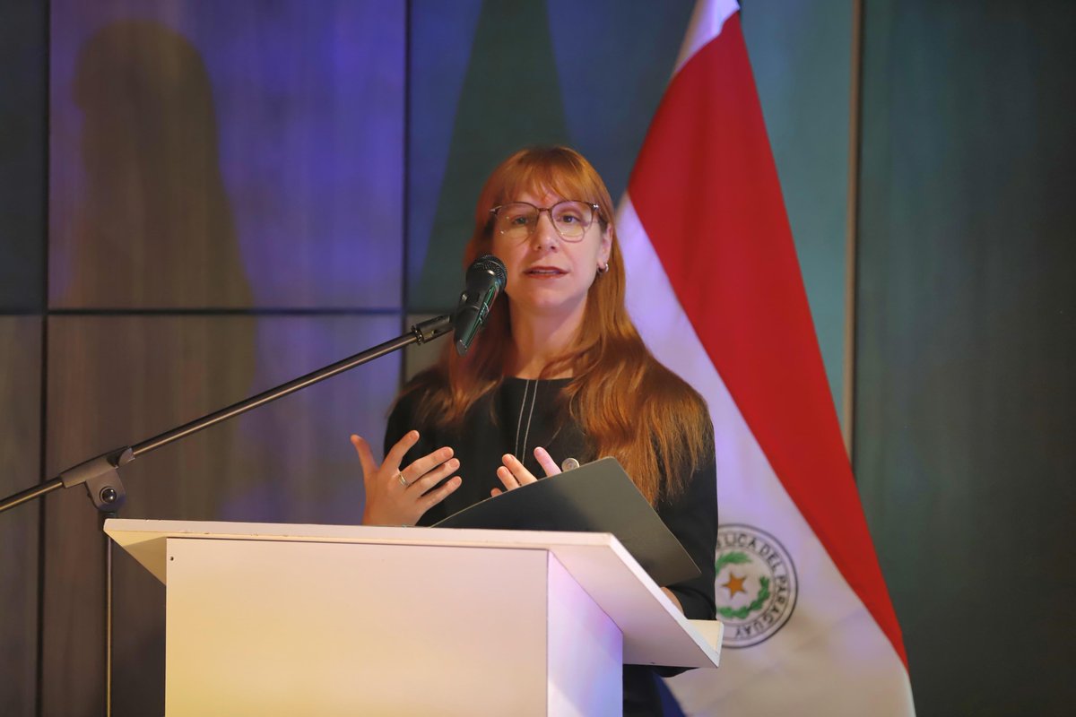 rnpy920am's tweet image. #ActualidadEnDebate conversamos con🗣️Ethel Estigarribia, Dir. de Cambio Climático del @mambiente_py 
🔹MADES presentó la Plataforma Nacional de Transparencia Climática para fortalecer capacidades nacionales, promover el desarrollo sostenible y aumentar la resiliencia del Paraguay