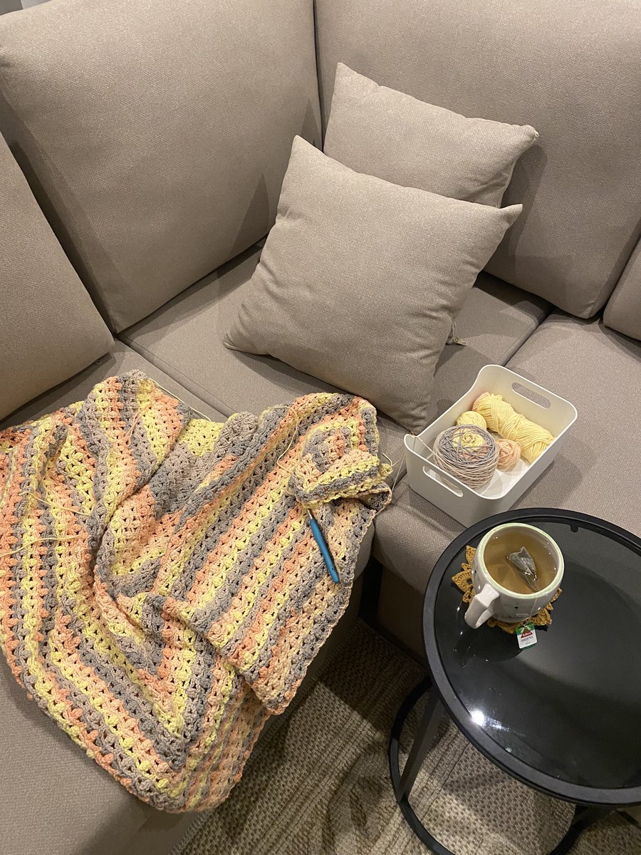 الشال راح يتوفر تسليم فوري 🧡#كروشيه #هدايا_الشتاء