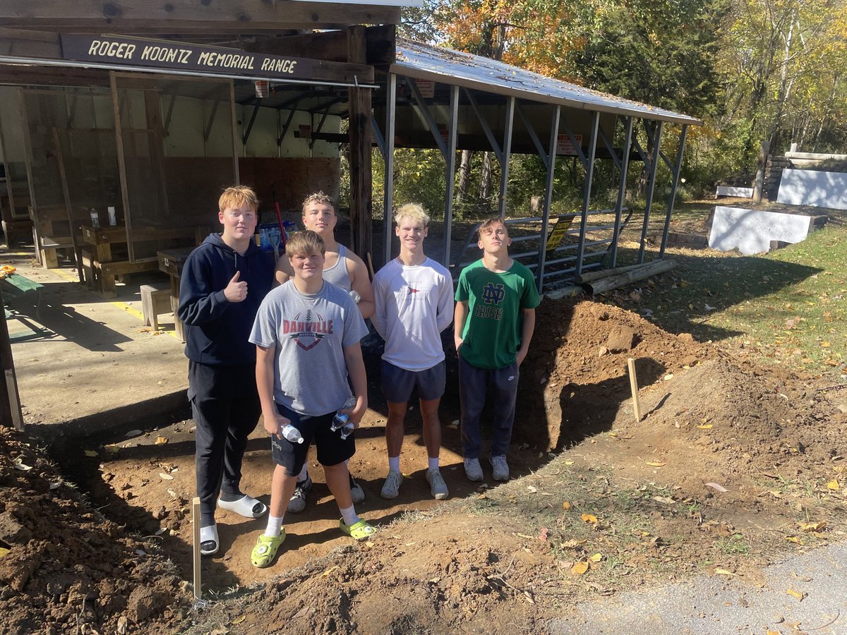 Jayme Comer (@hcwarriorfb) on Twitter photo β
 Great work by a group of our Warriors volunteering their time post-practice this morning. 
Helping out at the Danville Conservation Club!
#21Miles #WinInTheCommunity β
 Great work by a group of our Warriors volunteering their time post-practice this morning. 
Helping out at the Danville Conservation Club!
#21Miles #WinInTheCommunity