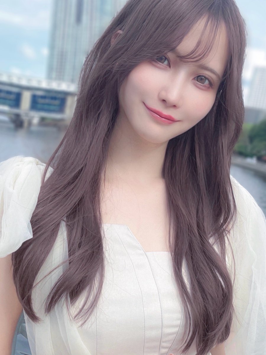 shizuku_45_'s tweet image. 💎おしらせ💎

おはよう〜☀️
今日の19:00〜チェキを販売します🌠
写真のグッズはすごく久しぶりだね😳
数量限定、お一人様1枚限りなのでぜひゲットしてくださいね✨

⇩こちらから
💠szkofficial.theshop.jp