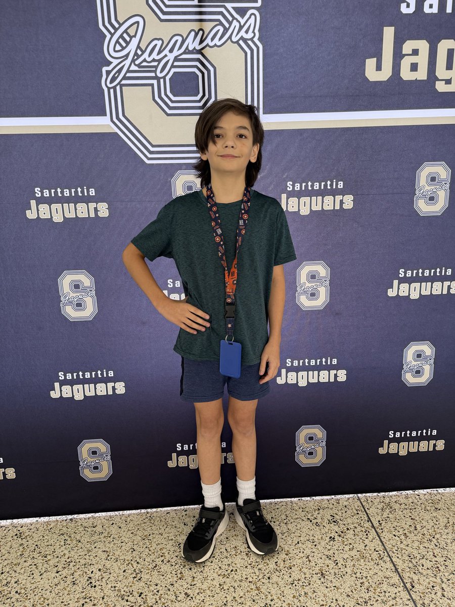 sms_jaguars's tweet photo. 🎉 Shoutout to Graham, a 7th grader at SMS! 🎉
Graham shows what it means to be Accountable, full of Integrity, and always shows Respect — whether it’s in class, with friends, or helping others around school. 👏
Way to lead by example, Graham! Keep being awesome! https://t.co/HooM62F8hn