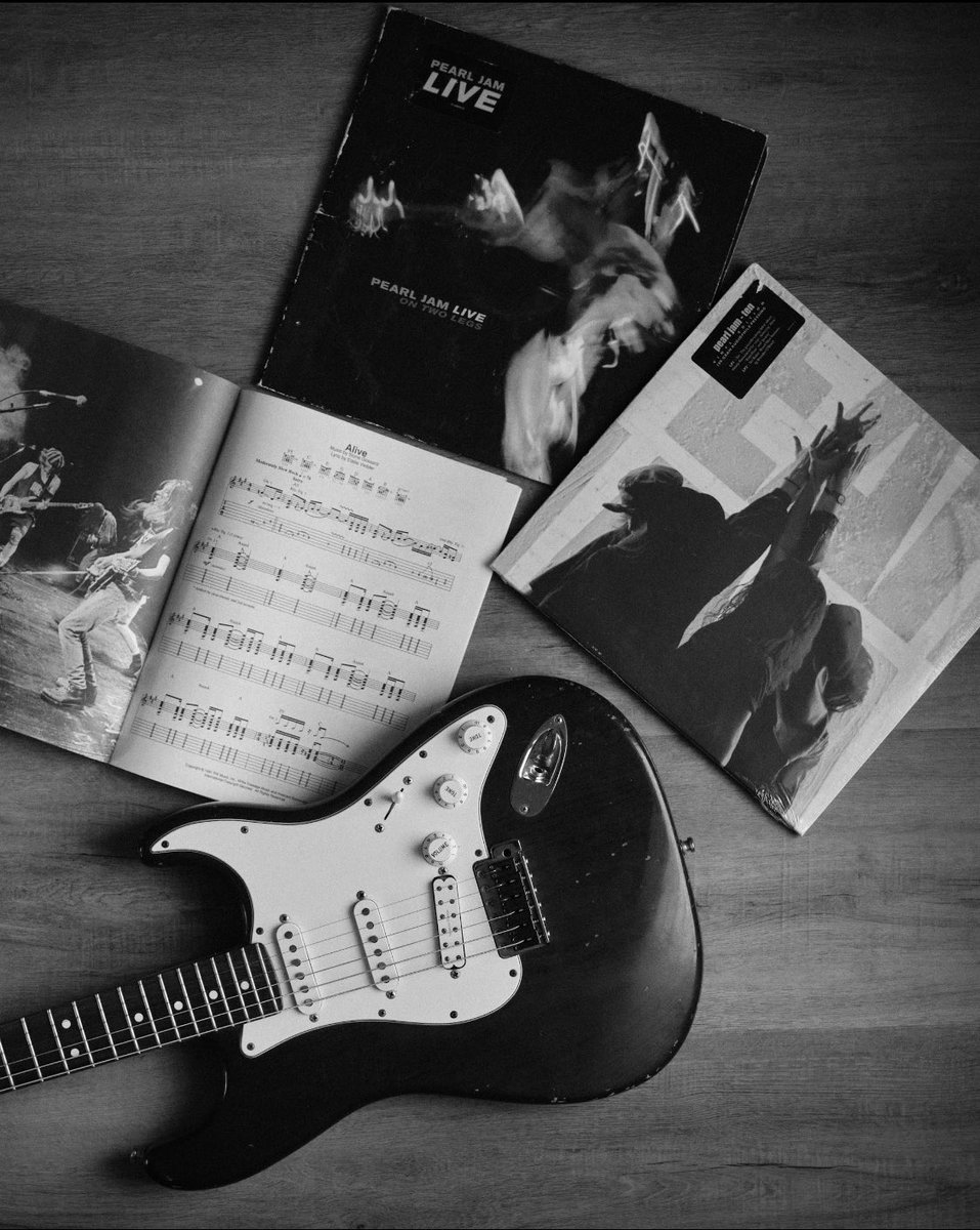 <a href="/PearlJam/">Pearl Jam</a> <a href="/SIRIUSXM/">SiriusXM</a> <a href="/PJRadio/">Pearl Jam Radio</a> Feels like PJ20 was yesterday… <a href="/PearlJamSA/">Pearl Jam fans SA⚡️</a>