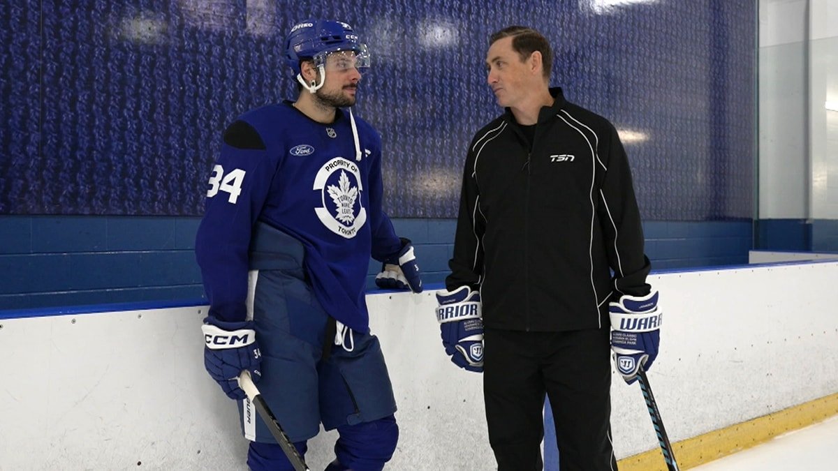 TSNHockey's tweet image. ONE HARD LAP - Maple Leafs captain Auston Matthews skates with @mike_p_johnson to share their distaste for the one hard lap in hockey, discuss the buzz in T.O. for the Jays&apos; success and imagine what the feeling would be like for a Leafs Stanley Cup Final: tsn.ca/nhl/video/2025…