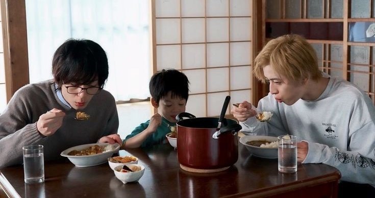 lgbtdramas's tweet photo. i miss our dining table https://t.co/iuVitV6wgR