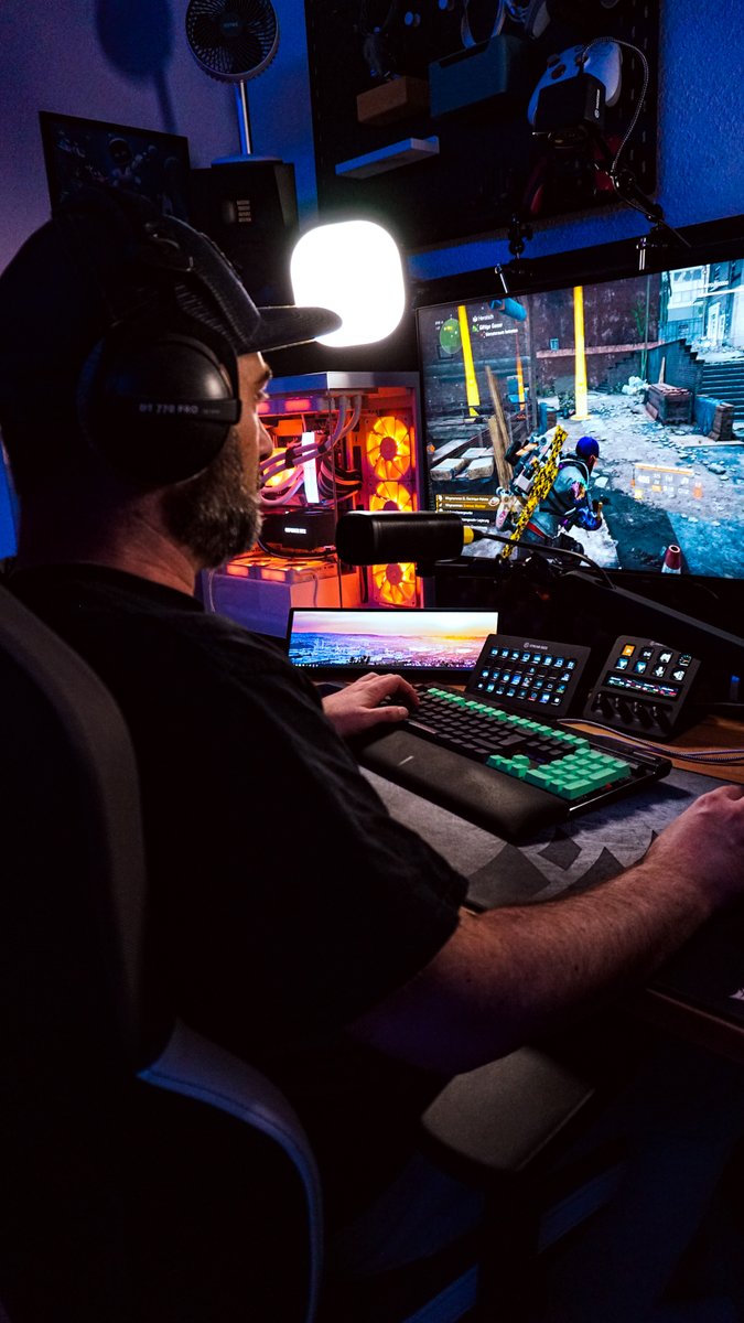 n3ckarmann's tweet image. Meine Privatfotografin @tschiners hat heute ein paar Fotos für die Homepage gemacht. Hier nen paar für Euch #twitchde