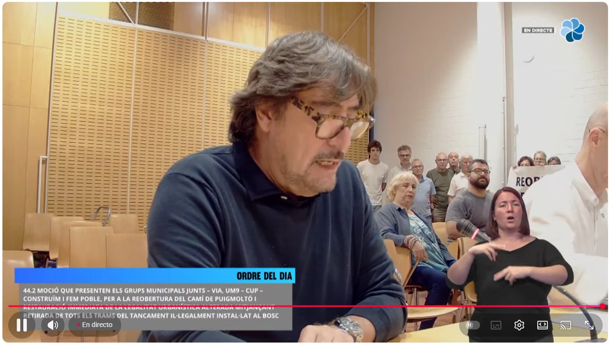 santperederibes's tweet image. Presenta la moció un representant dels veïns i veïnes de Puigmoltó. El representant argumenta que el tall del camí principal al seu pas per la masia de les Farigoles &quot;sembla haver-se tornat permanent&quot;, amb riscos en cas d&apos;urgència mèdica. #pleSPRibes