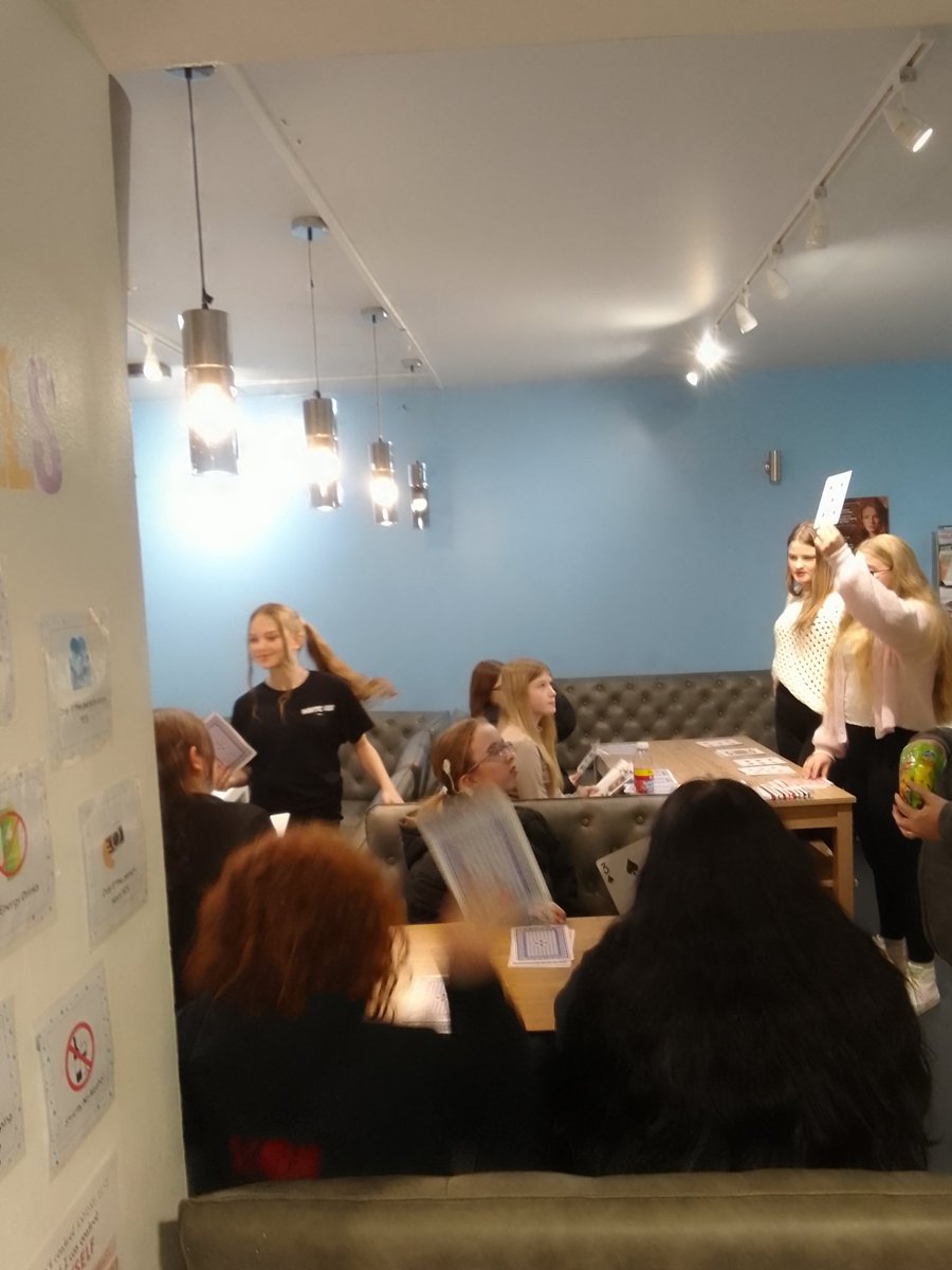 Z1GirlsGroup's tweet image. Tonight the girls enjoyed playing card bingo🃏 #gettingcompetitive @WomensFundScot @GYT_Heather @girvanyouthtrst