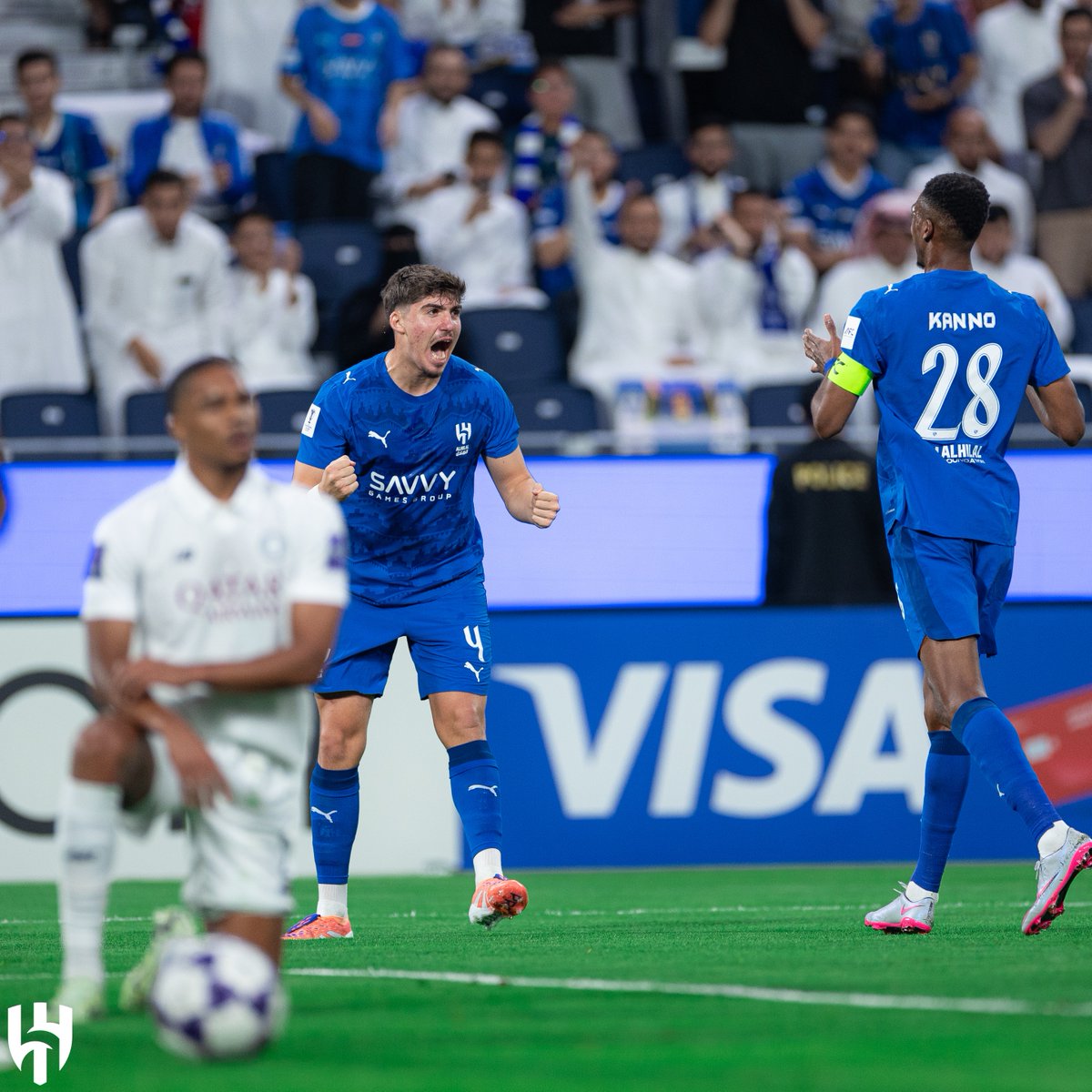 مدافعون بمواصفات مهاجمين 🤩💙