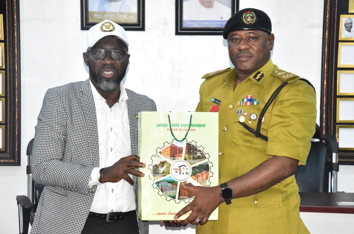 engr_toriola's tweet image. Earlier today, I received the leadership of the National Drug Law Enforcement Agency (NDLEA), Lagos State Command, alongside the management from the Ministry. We engaged in collaborative conversations surrounding our shared goal of combating drug abuse in state-owned estates.