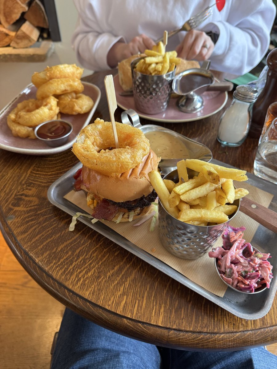 Lovely date day/night with this beaut 🥰❤️

#longoverdue 
#needed 
#makingmemories
#soulmate 

@eagleweeton 
@kenwebsterhypnotist