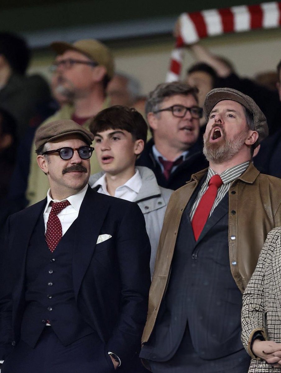 Ted Lasso aka Jason Sudeikis and Brendan Hunt at The Emirates. Arsenal obsessed 😍❤️