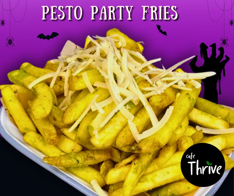 cafe_thrive's tweet image. 🧄💀 They’re creeping back…
The Pesto Party Fries have risen from the grave!
Skin-on fries tossed in garlic ‘butter’, pumpkin seed pesto &amp;amp; cheezy ‘parmesan’.
Frighteningly moreish. 🌿🍟

#BackFromTheDead #HalloweenMenu #PestoPartyFries #SpookyEats