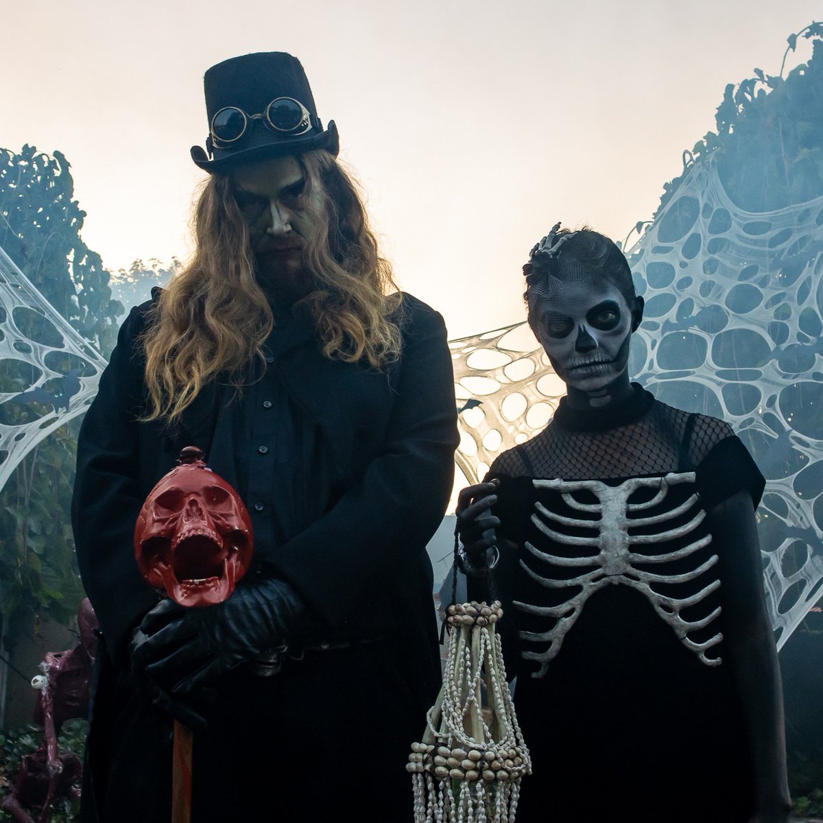 👀 The monsters aren’t ready to say goodbye… but #FrightFest ends this Saturday.

💀 One last night of haunted houses, scare zones, and screams, don’t miss it.
Get your tickets now 👉 bit.ly/3UHhao4 

#SixFlagsDarienLake #HauntedAttractions #SpookySeason #WesternNewYork