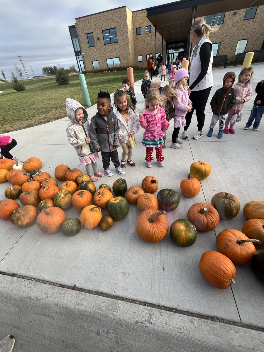 YANKTON BUCK FOOTBALL tweet media