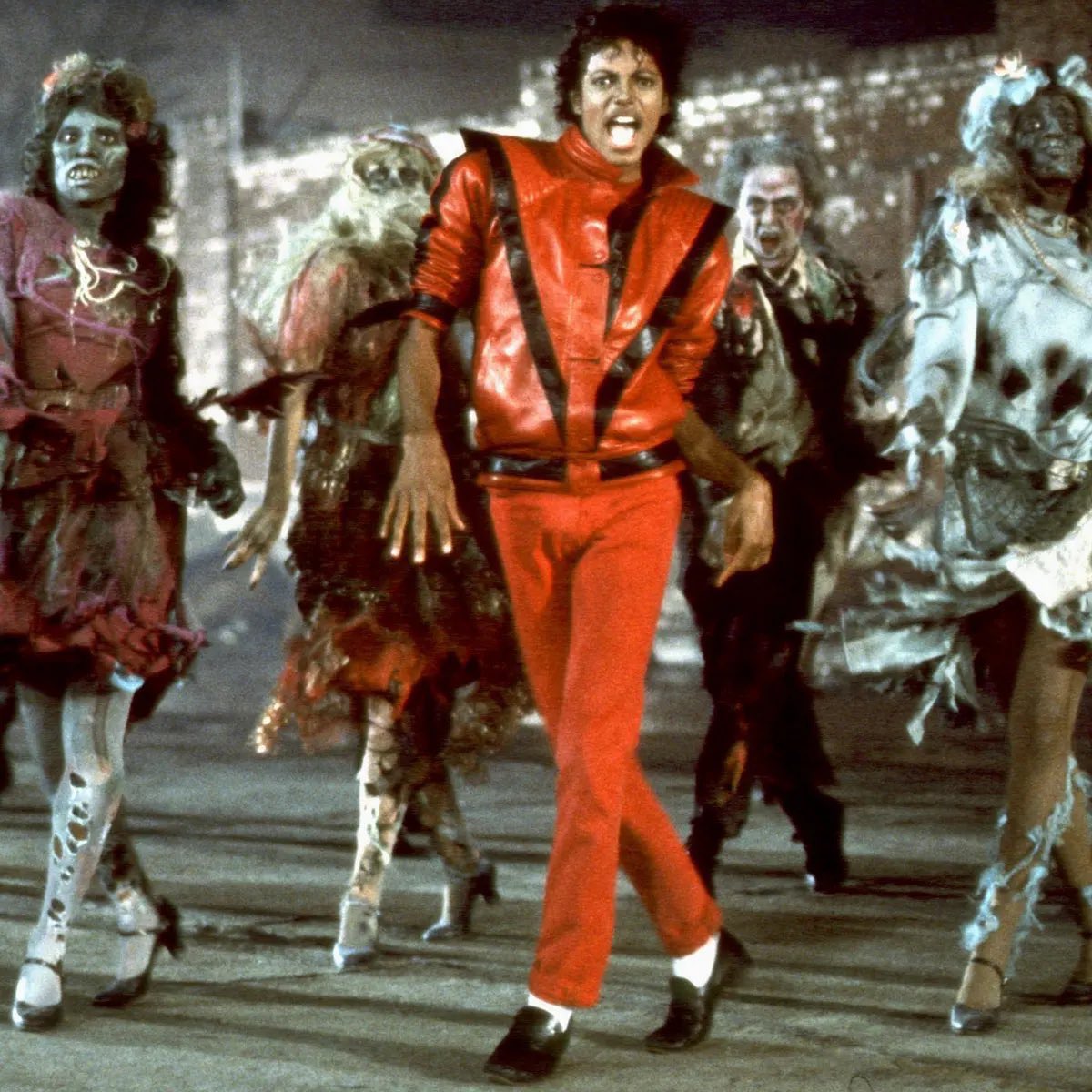 PopCrave's tweet image. “Thriller” by Michael Jackson has been ranked the 22nd biggest Halloween song of all time by Billboard.