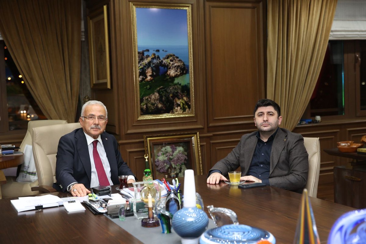 AK Parti Altınordu İlçe Başkanı Semih Tezcan misafirimiz oldu.

Değerli misafirimize nazik ziyaretleri için teşekkür ederiz.