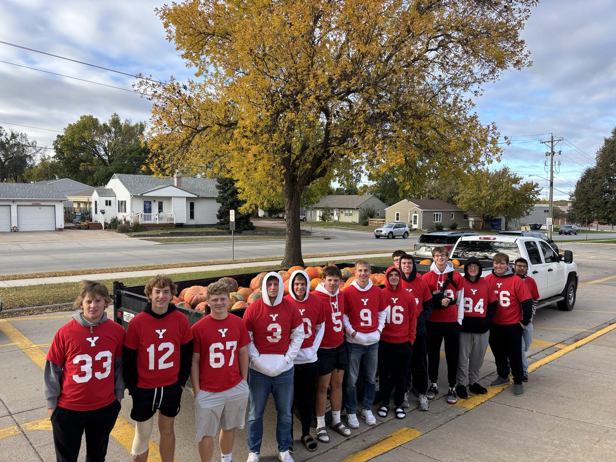 YANKTON BUCK FOOTBALL tweet media