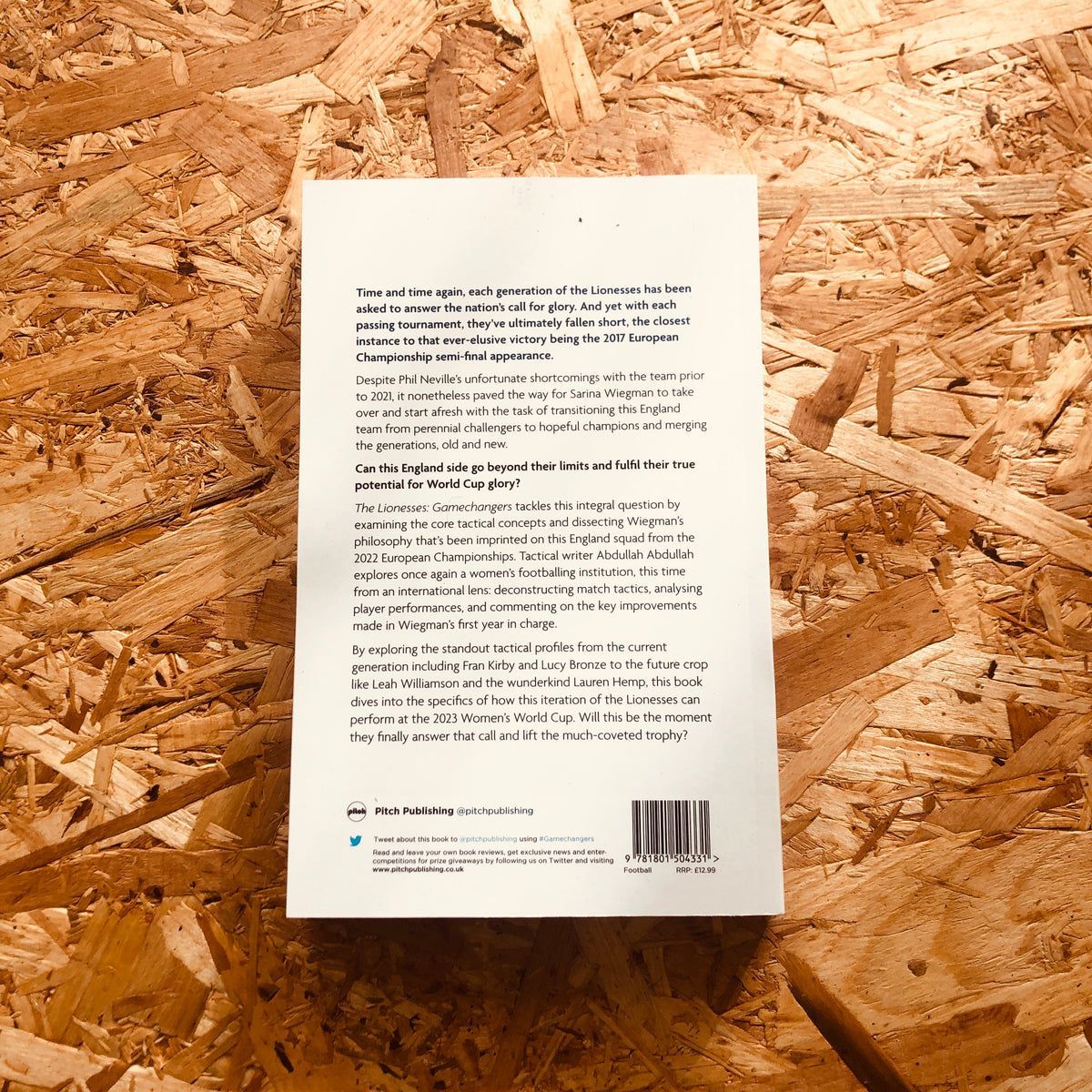 𝐑𝐄𝐒𝐓𝐎𝐂𝐊 | GAMECHANGERS by <a href="/KunAbd/">Abdullah Abdullah</a>

🦁  Lifts the lid on the <a href="/Lionesses/">Lionesses</a>, deconstructing match tactics, analysing player performances and assessing the key improvements made in Sarina Wiegman's time in charge

<a href="/PitchPublishing/">Pitch Publishing 📚 Sports Books</a> 

🛒 stanchionbooks.com/products/lione…