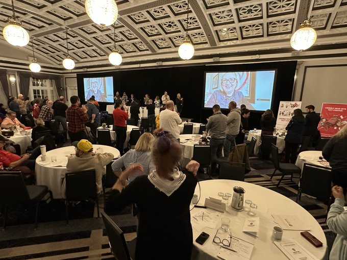 MAP_Canada's tweet image. The Media Action Plan executive committee was at the 31st annual Unifor Media Council in Victoria this weekend! 

We had caucuses, seminars and guest speakers to discuss the future of our media industry. 📰

MAP&apos;s mantra to #SaveLocalNews was a theme of the weekend! ✊