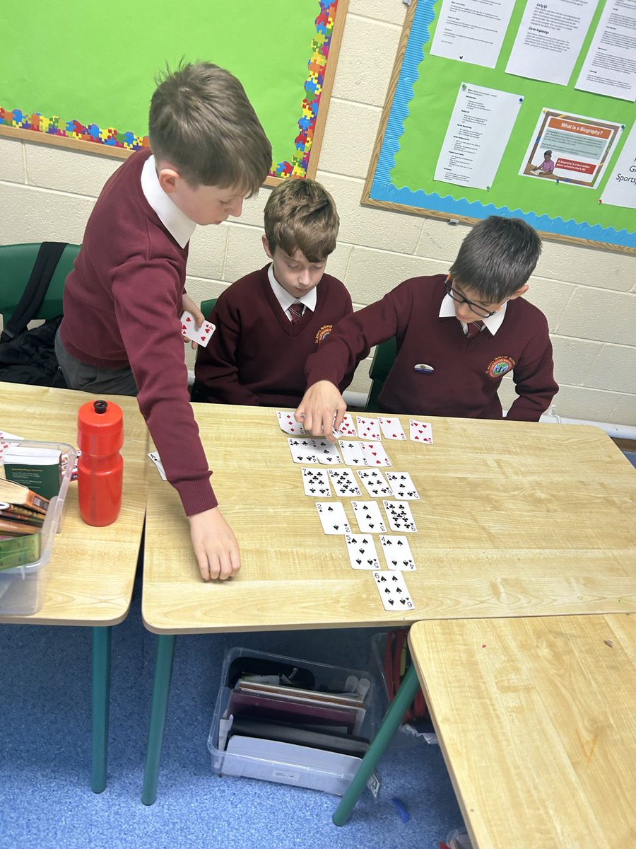 Rang a sé really enjoyed our maths week games on the theme of encouraging playfulness. The card game ‘Number Triangle’ was a particular hit! 🎲♥️♦️🃏#mathsweek2025