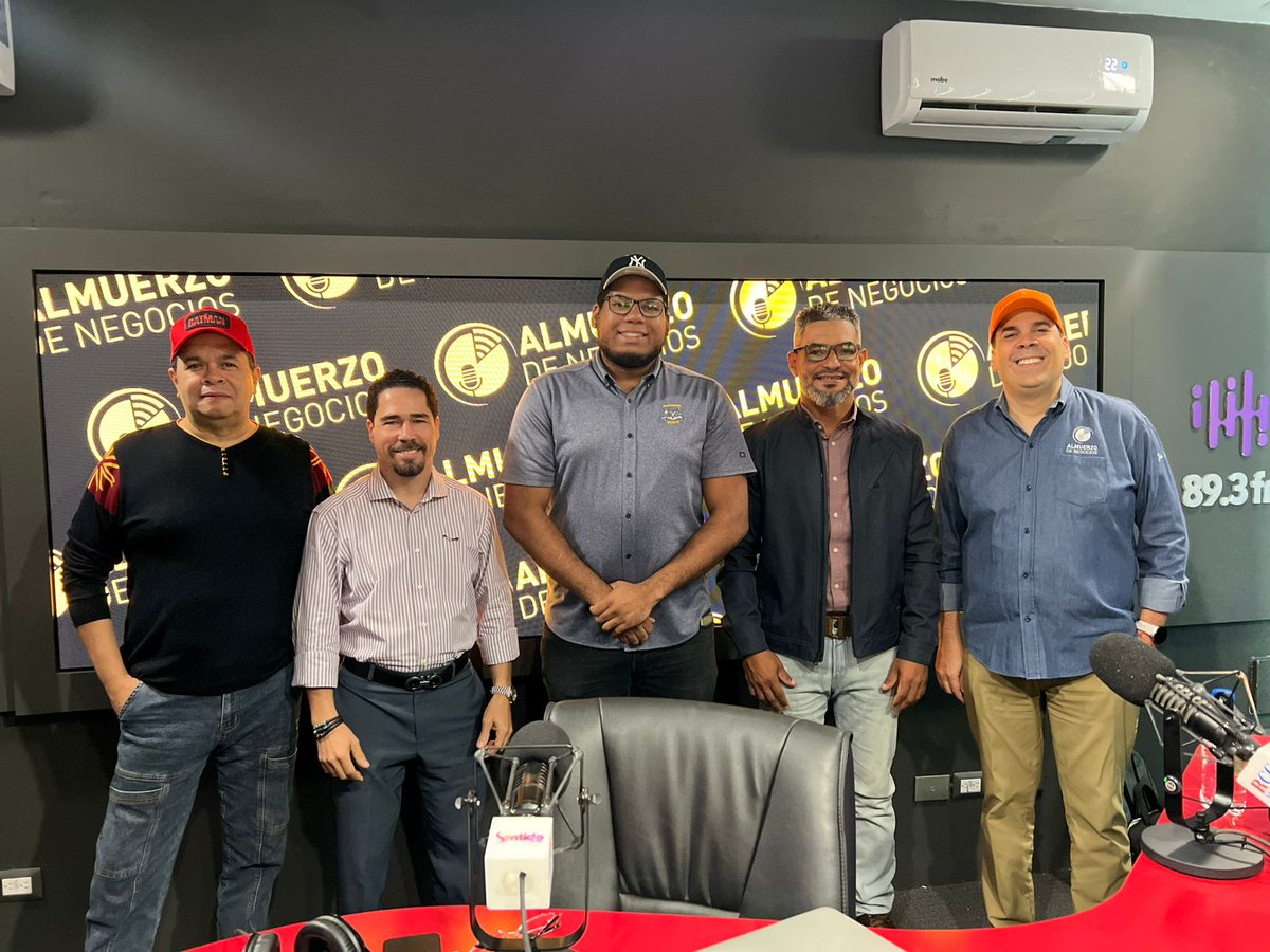 Gracias por la invitación y la oportunidad al equipo de <a href="/almuerzonegocio/">Almuerzo de Negocios</a> de permitirnos hablar sobre nuestro sector construcción, muy buena!

 <a href="/sentido893fm/">Sentido 89.3 Fm</a> <a href="/ArqRadial_RD/">Arquitectura Radial</a> <a href="/LACTPodcast/">L.A.C.T. ARQUITECTURA 🎙️🎛️🎧</a> <a href="/PenaConstruRD/">PeñaConstructivard</a>