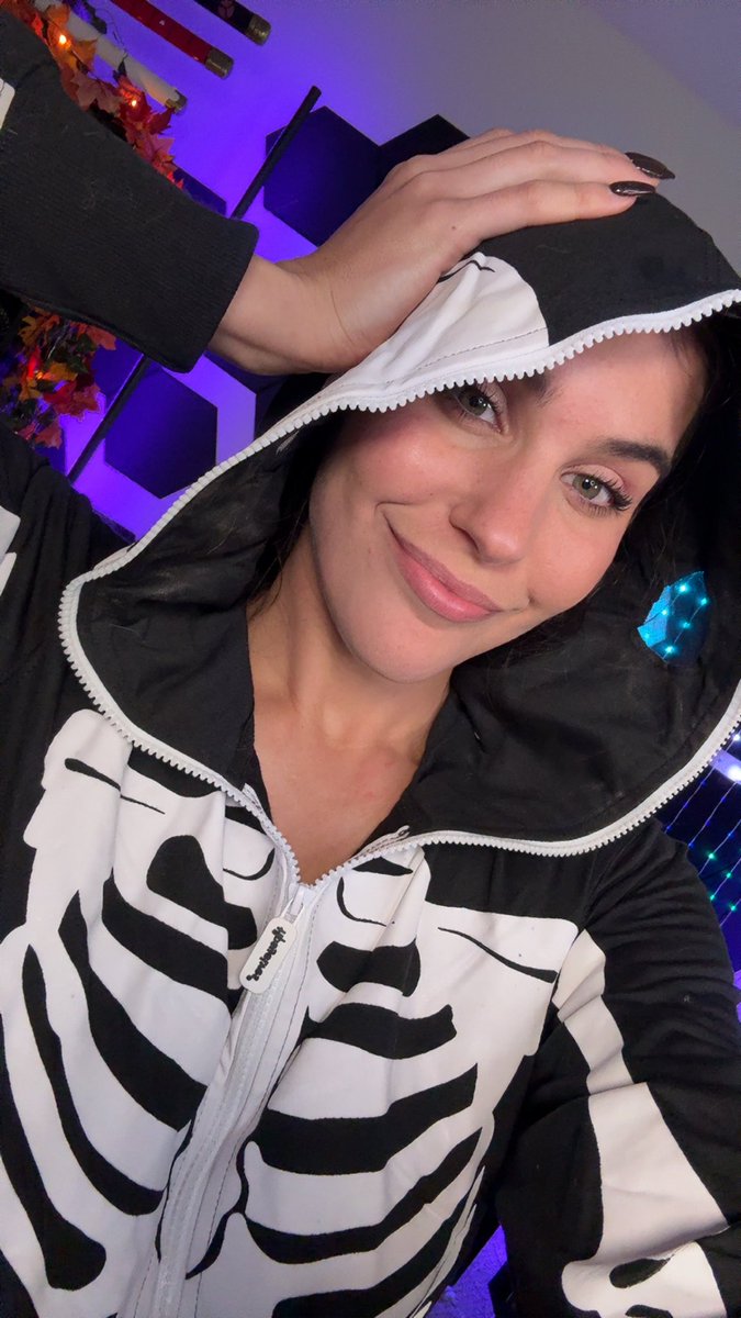 Back from TwitchCon!!

Let’s catch up and hang out withy mom☺️🩷

twitch.tv/staceyrpg