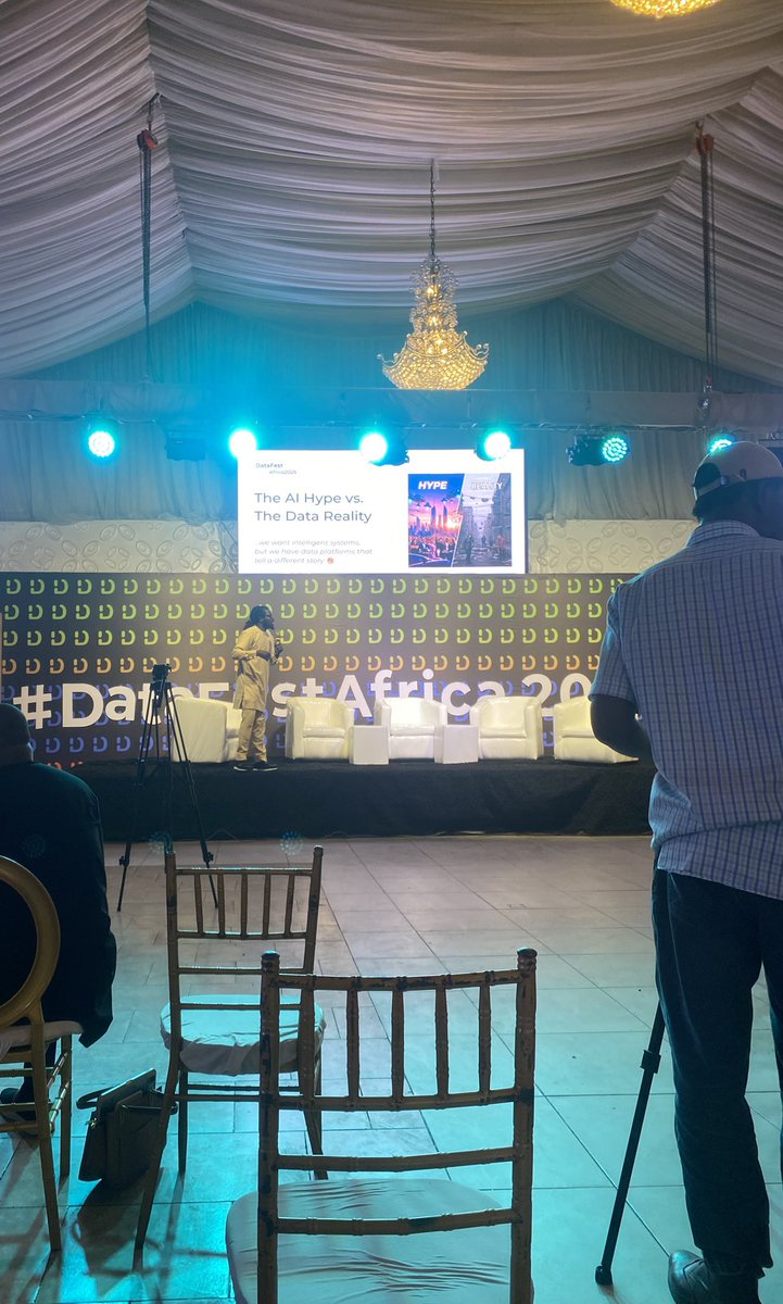 Still replaying moments from #DataFestAfrica2025 especially <a href="/paschmaria_/">Paschal Onuorah</a>’s session on how Data Engineering is the bedrock of AI systems.

Sometimes the biggest takeaway isn’t a new tool, but a new way of seeing.

Grateful for spaces that sharpen both skill and perspective.