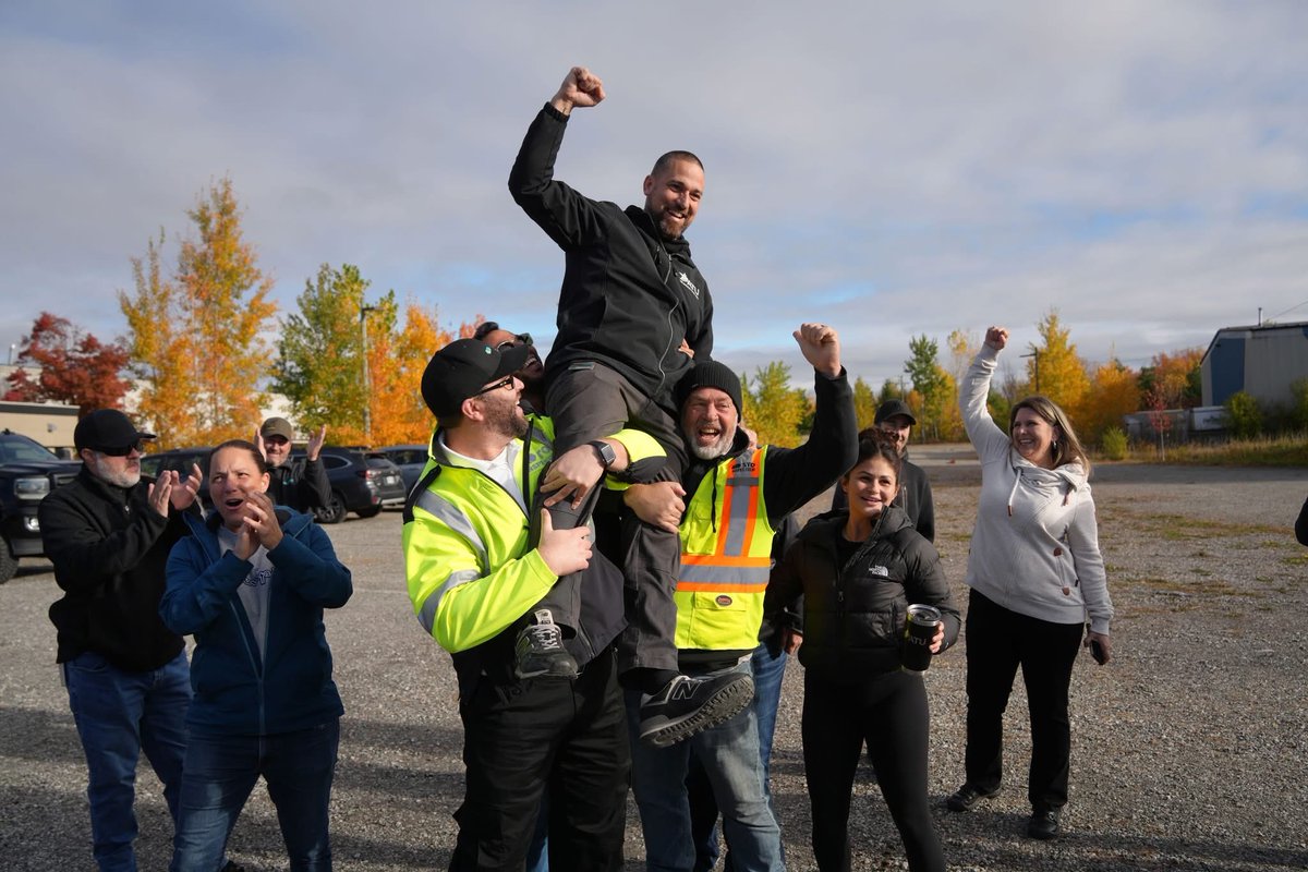 The ATU flag is flying higher today after a historic one-day strike by our Local 1557-Gatineau, QC, members led to a big victory! International President John Costa joined with our Local members and allies to celebrate their hard-fought tentative agreement secured late last