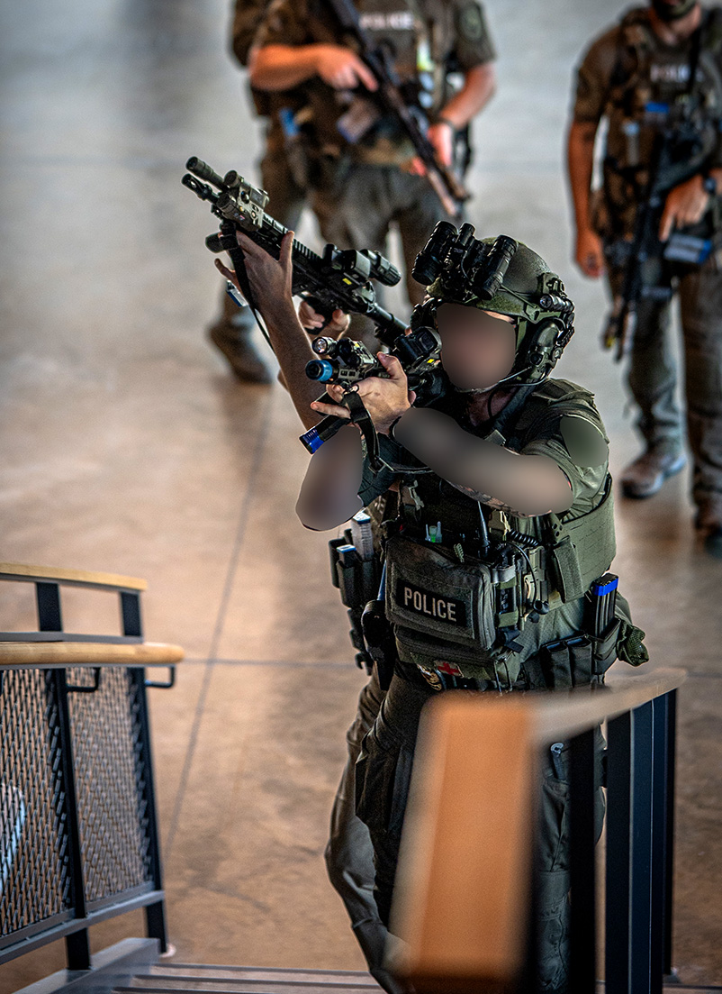 OSG_2025's tweet photo. SWAT Training in TX @ttpoa @EOTECHInc https://t.co/dJ2cxNda6z