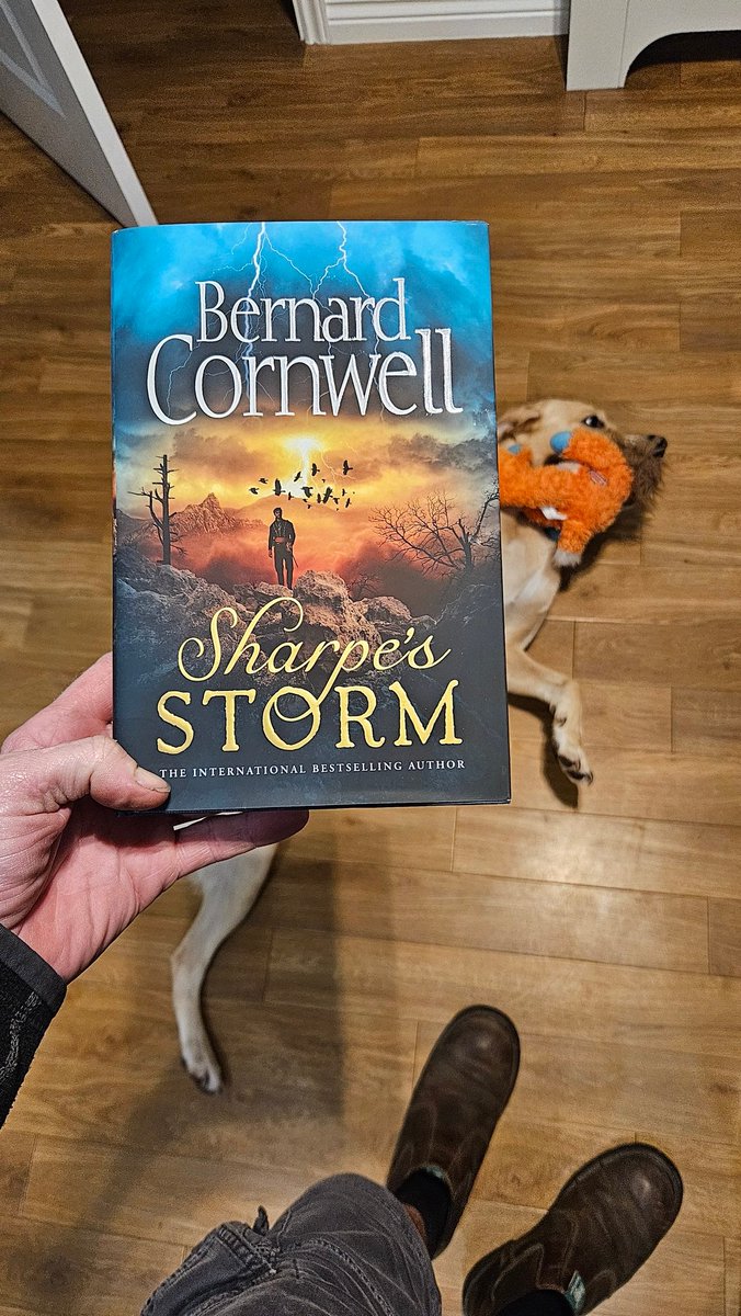 On this day,220 years ago,the 21st October 1805,Ensign Richard Sharpe,joined Capt Joel Chase at the Battle of Trafalgar.
8 years later,now a Major, Richard joins Joel again on an adventure across France.
Possibly his last battle,his last foray against the French.
#amreading