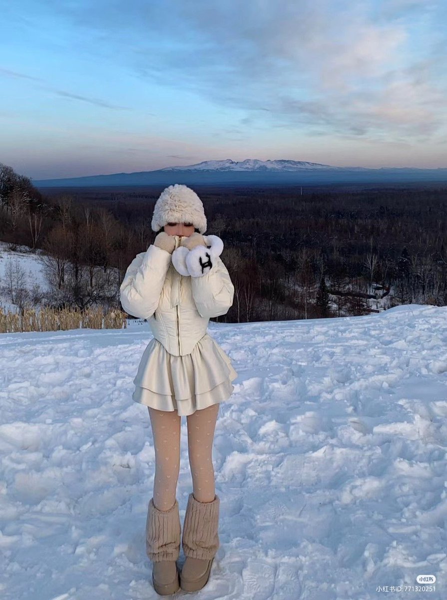 kikiluvsuuuu's tweet image. from the creators of edtwt project 999…

weight loss winter gc!! 🤍❄️
- 16+
- STRICT COMPETITION
- max 30 places!!!

reply + follow to join! first come first serve &amp;lt;3

likes/rt appreciated!

edtwt wl wltwt ricecaketwt weight loss ed cals nocal lowcal