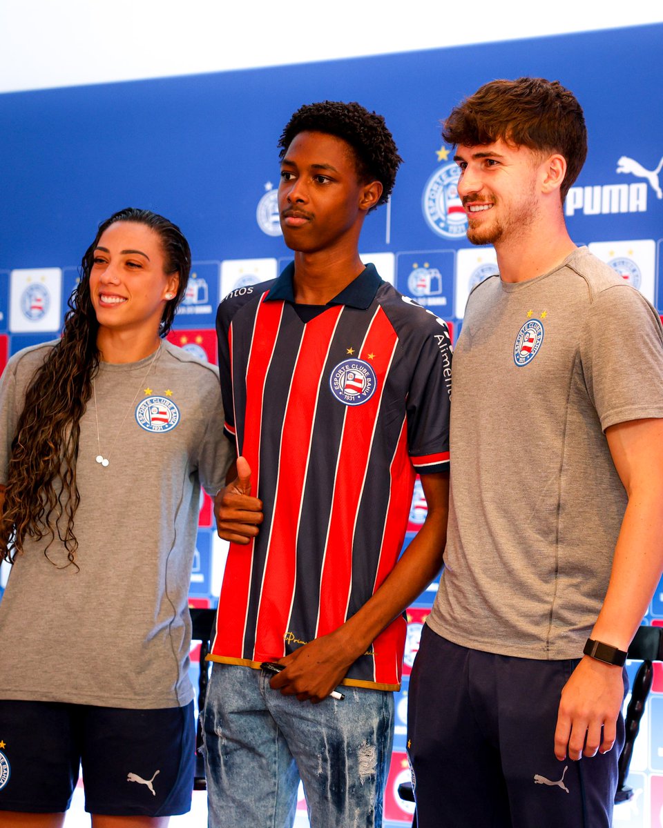 ecbahia's tweet photo. Tem também sorteio de brindes, promoções e já já mais jogadores do elenco profissional do Esquadrão. #SupermanWeek #BBMP https://t.co/VDXcCWnHyP