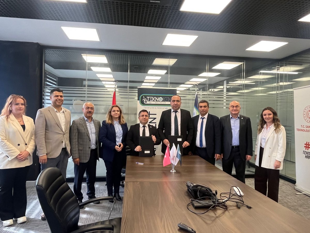 Girişimcilik, inovasyon ve teknoloji transferinde yeni bir köprü!
🤝 Balıkesir Teknokent ve Exact &amp; Sosyal Bilimler Üniversitesi arasında uluslararası iş birliği protokolü imzalandı✍️
Protokol, Prof. Dr. Yücel OĞURLU ve Prof. Dr. Golibjon BOTİROV tarafından imzalandı.