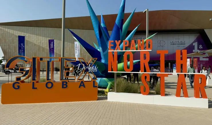 Mikhailov_Dim's tweet image. “Think an unthinkable. Limitless ambitions.” — Sam Altman, GITEX Global 2025

AI isn’t a tool anymore — it’s the new infrastructure.

The only question left: when machines outthink us…
who’s still paying the electricity bill?