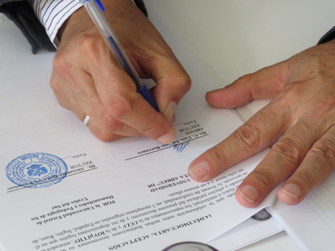 📘 El acuerdo impulsa planes de estudio, niveles académicos e investigaciones conjuntas.  
🌐 Ambas instituciones apuestan por la internacionalización y el intercambio científico y cultural.
#ConvenciónUCLV