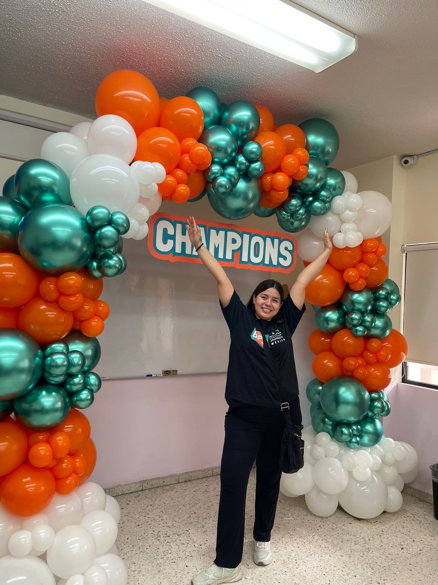 Mary Pequeño tweet media