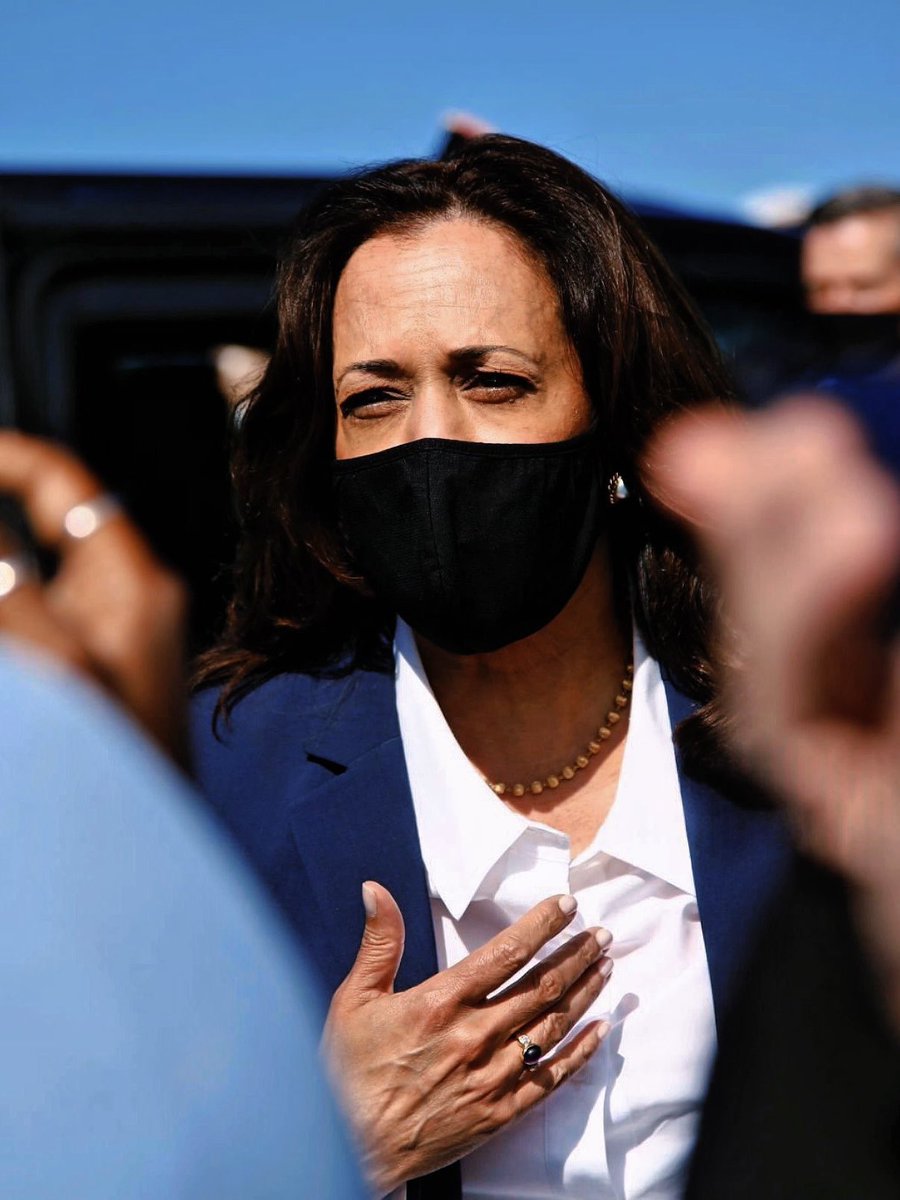 May these pictures find their rightful audience🧡🤍🩷