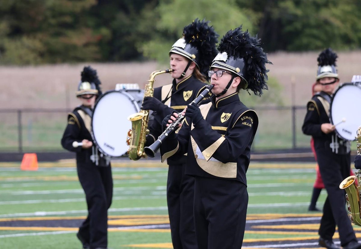The KHHS band posted at Division 1 rating at the MSBOA District 10 competition last week! It was a tremendous performance, and the entire event was a success. Big thanks to our Music Boosters, our parents, and our students for all the help. 💛🖤